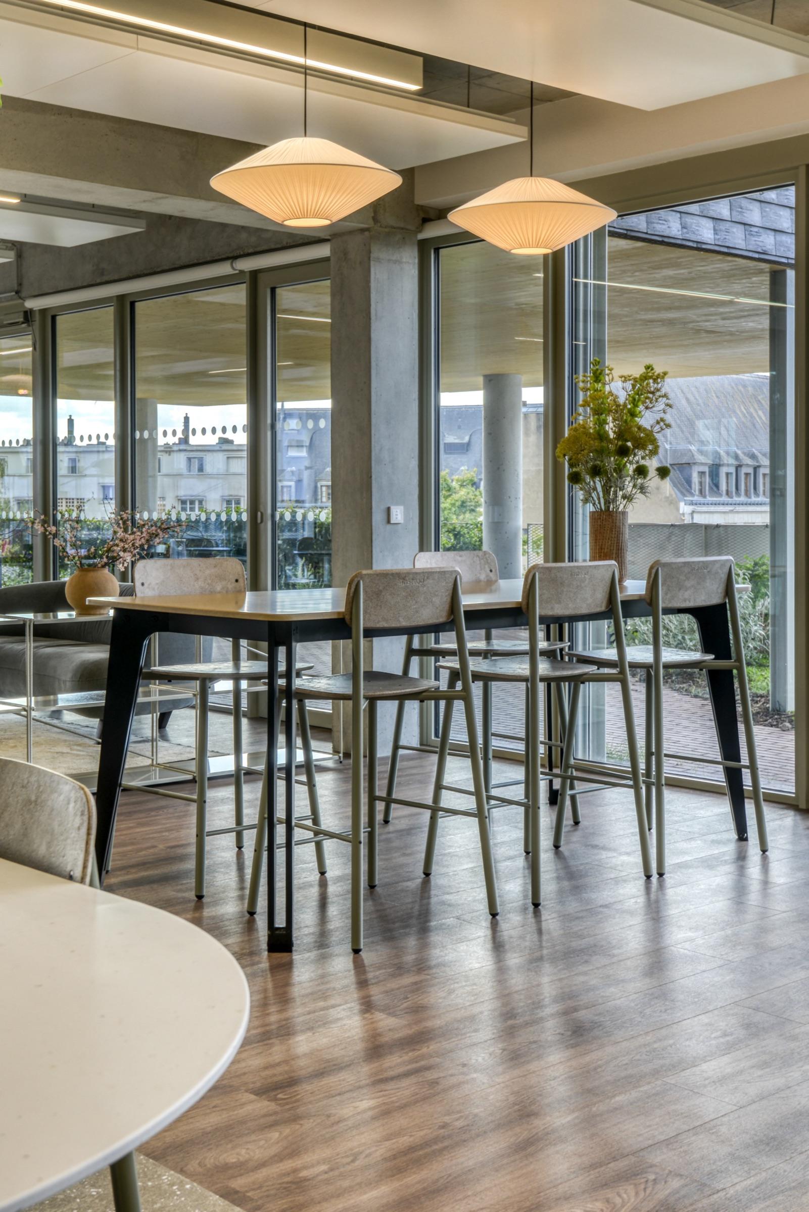 Chaise de bar Ella · vue 1