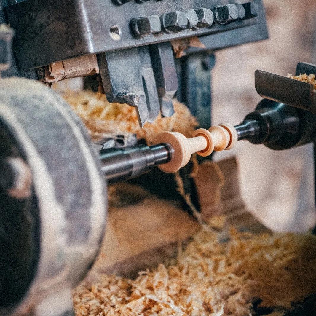 Tournage d'une pièce à l'atelier Mora, Sant Pere de Torelló