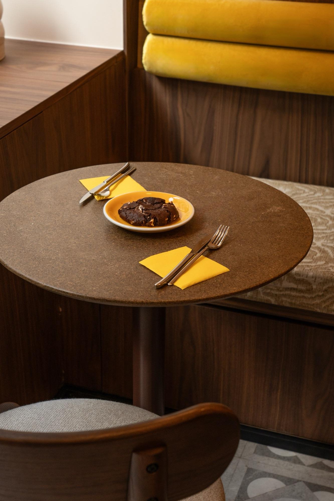 Clode — coffee shop, Paris