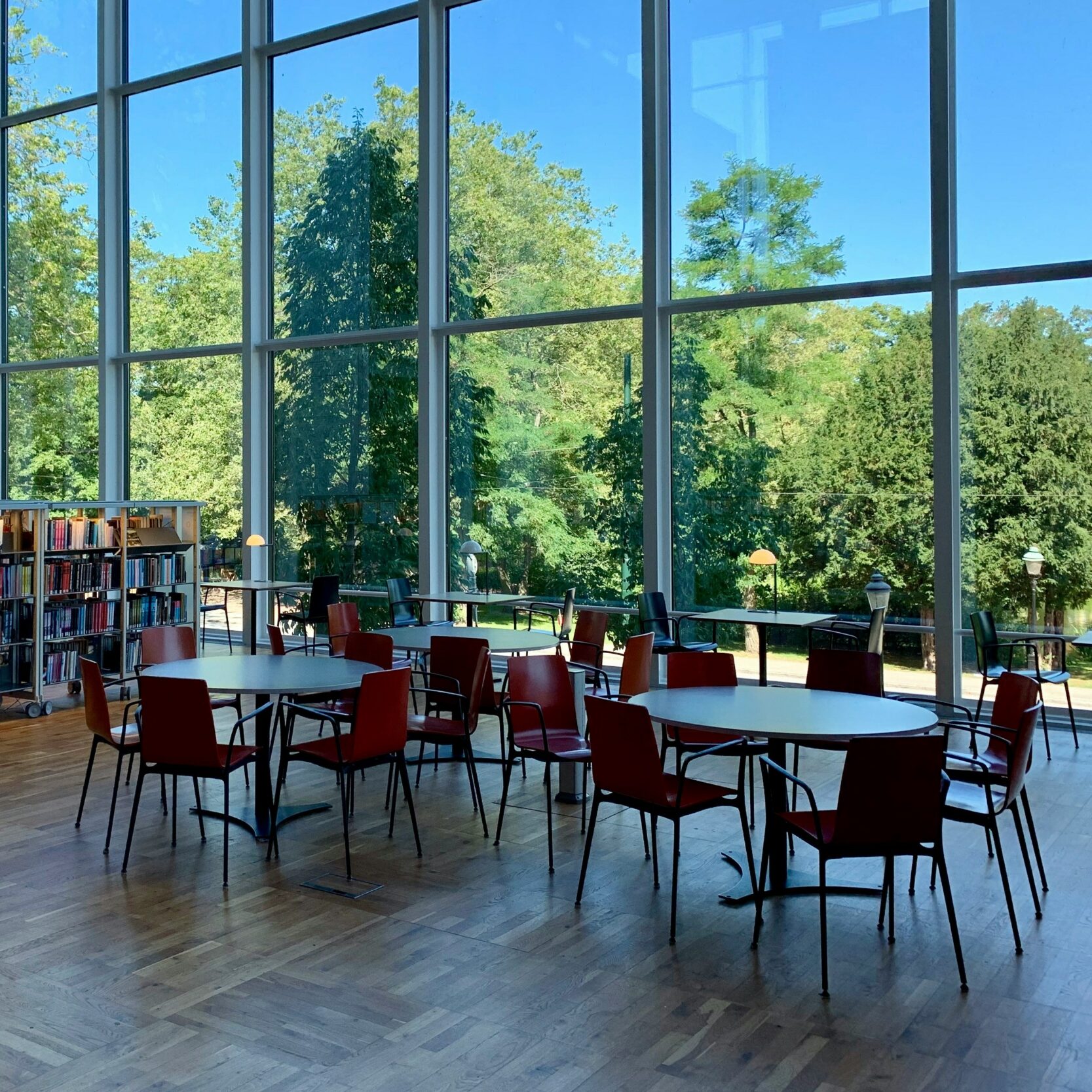 Mobilier de collectivités